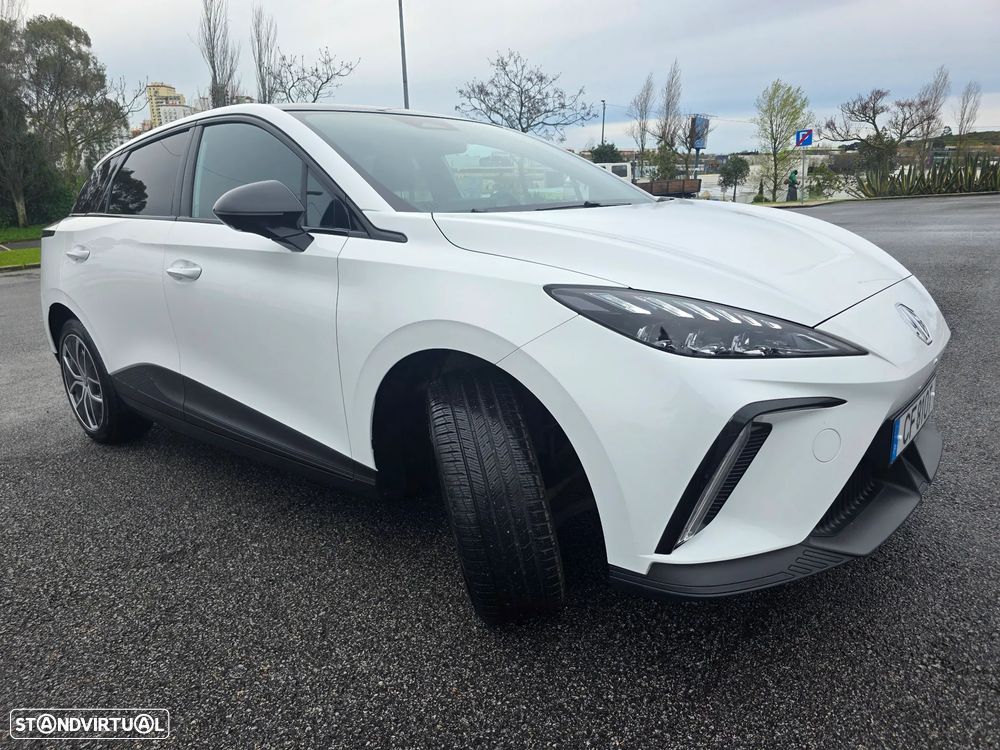 MG MG4 77 kWh Extended Range Luxury - 6