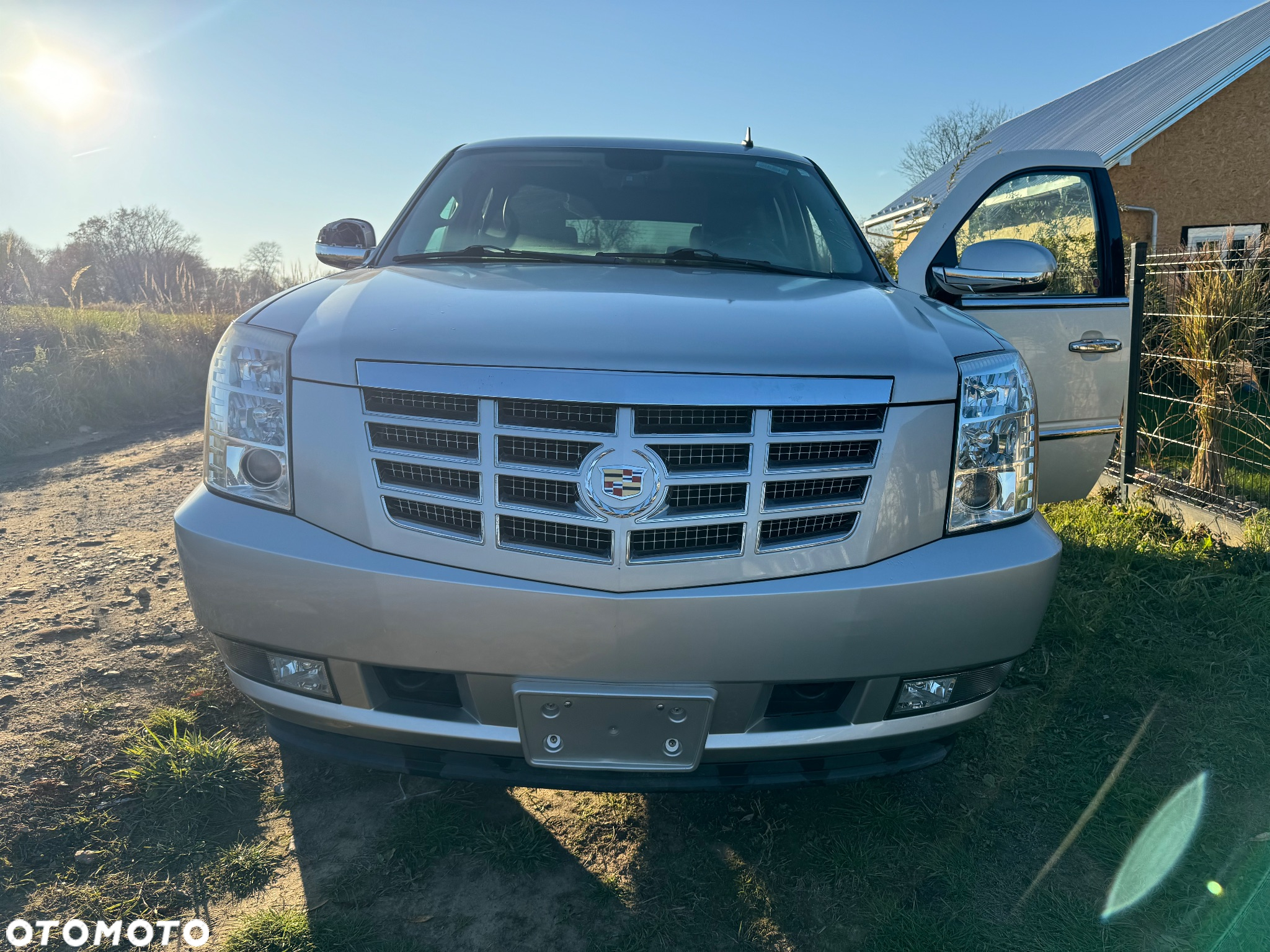 Cadillac Escalade - 9