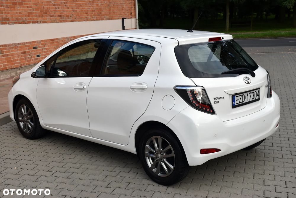 Toyota Yaris 1.4 D-4D Sol EU5 - 17