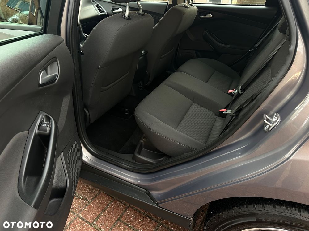 Ford Focus 1.6 EcoBoost Edition - 15