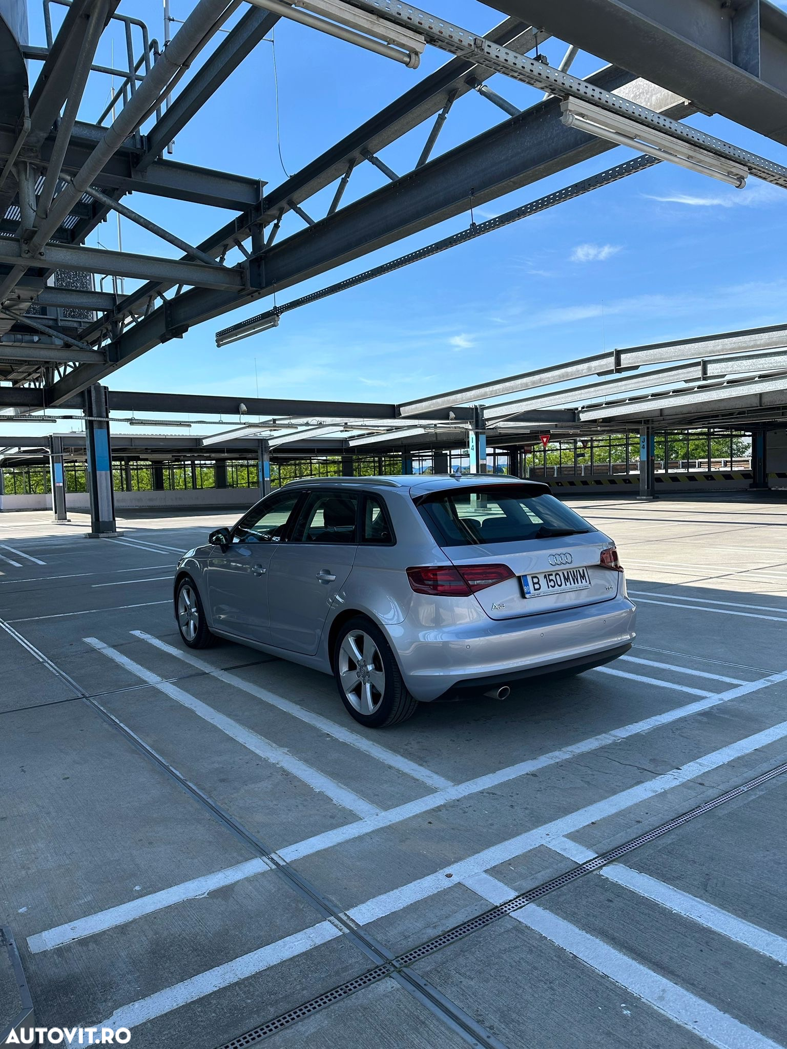 Audi A3 1.6 TDI clean Stronic Ambition - 3