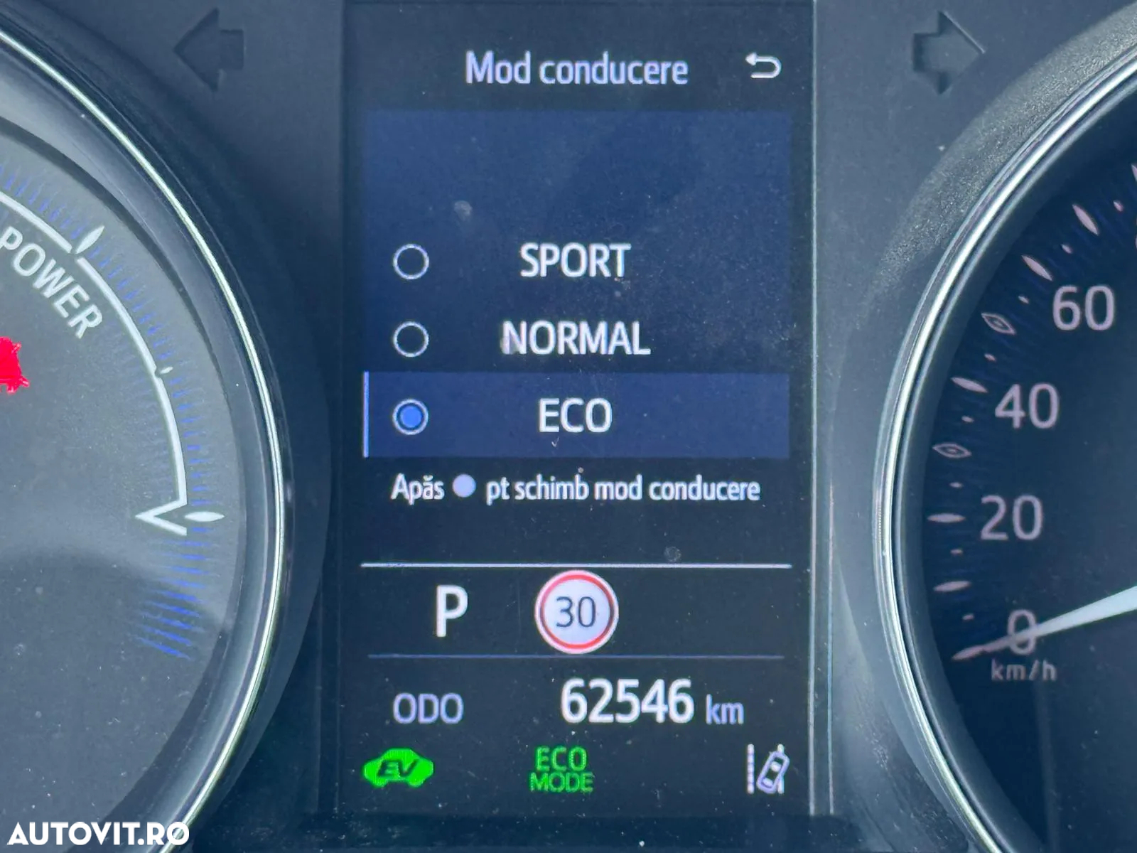 Toyota C-HR 1.8 HEV 140 CP 4x2 CVT Dynamic - 27