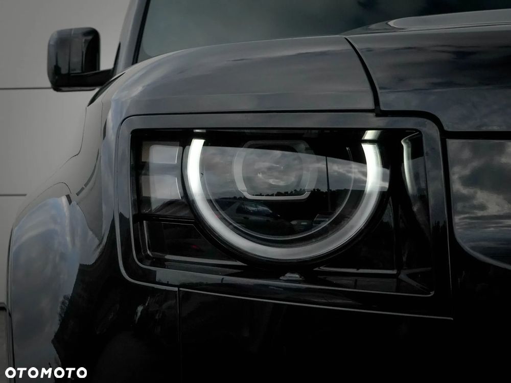 Land Rover Defender 3.0 D250 mHEV X-Dynamic SE - 3