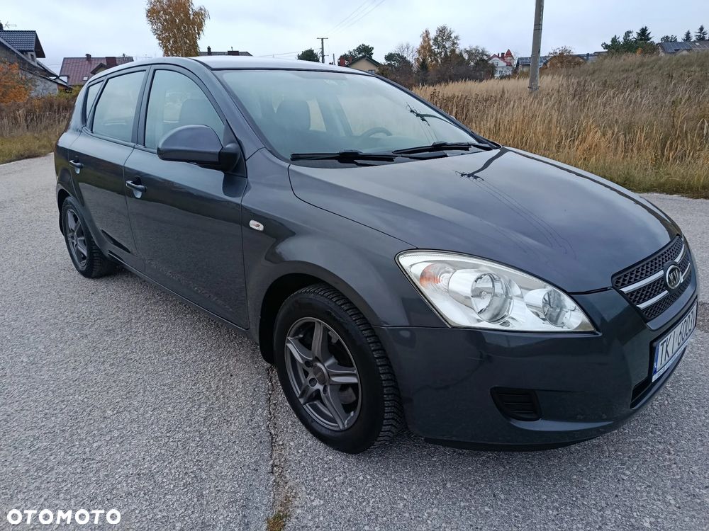 Kia Ceed 1.4 CVVT Attract - 7