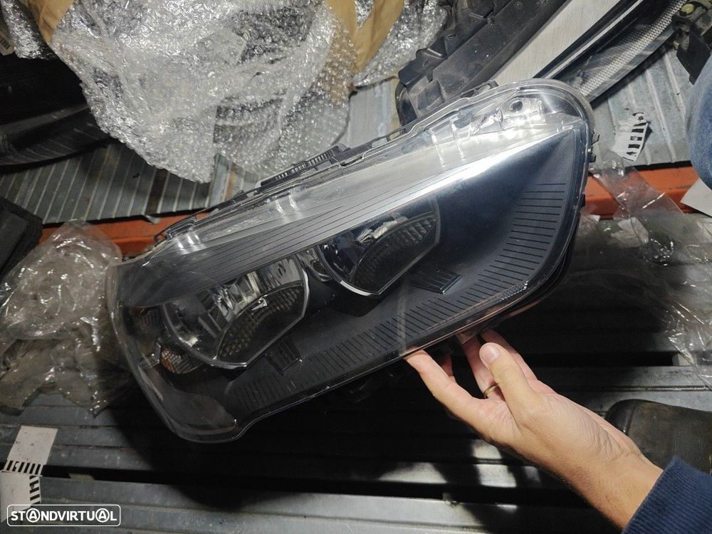 Farol Frente Direito / Otica Direita Bmw X1 (F48)  7346534 / 63.11-734 - 1