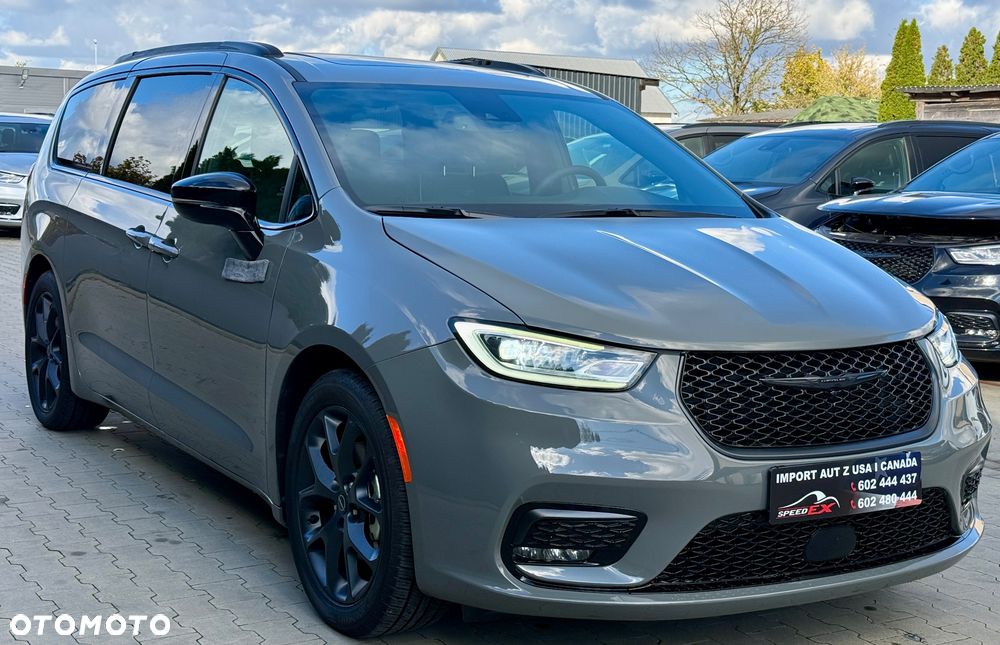 Chrysler Pacifica - 6