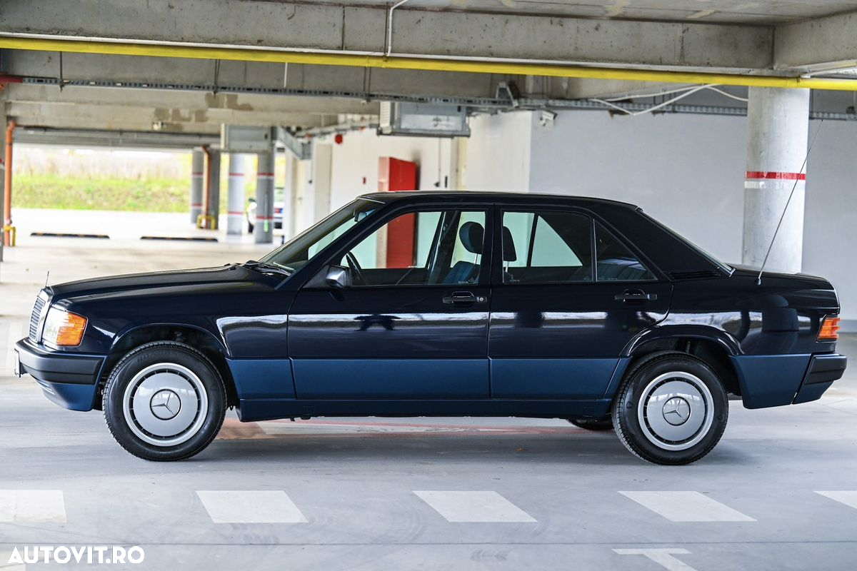 Mercedes-Benz 190 - 15
