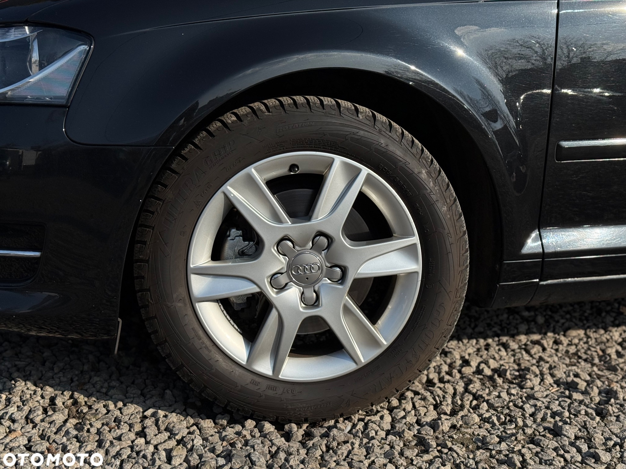Audi A3 2.0 TDI DPF Attraction S tronic - 3
