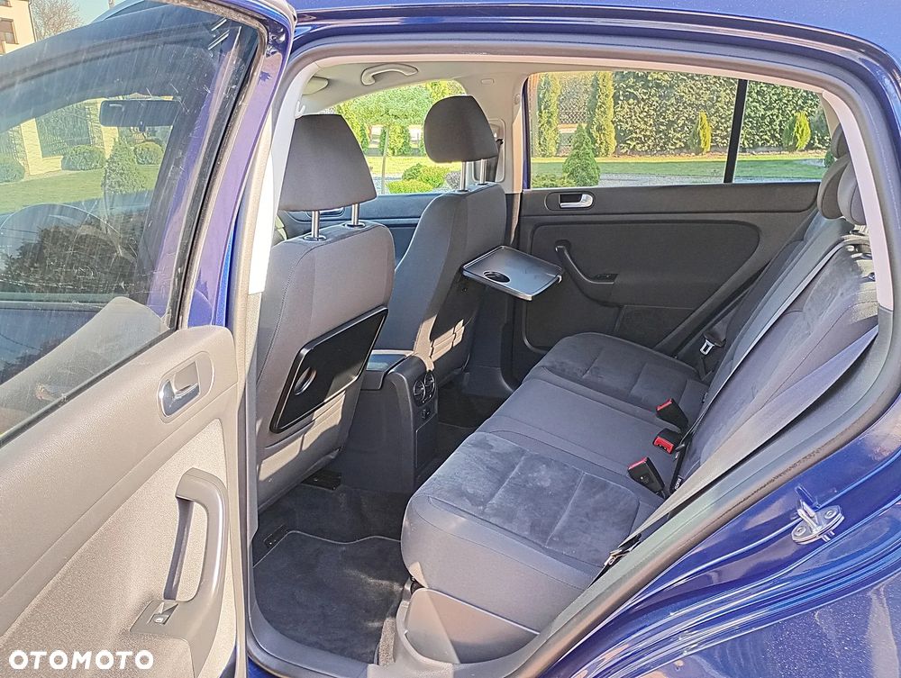 Volkswagen Golf Plus 2.0 TDI Comfortline - 24