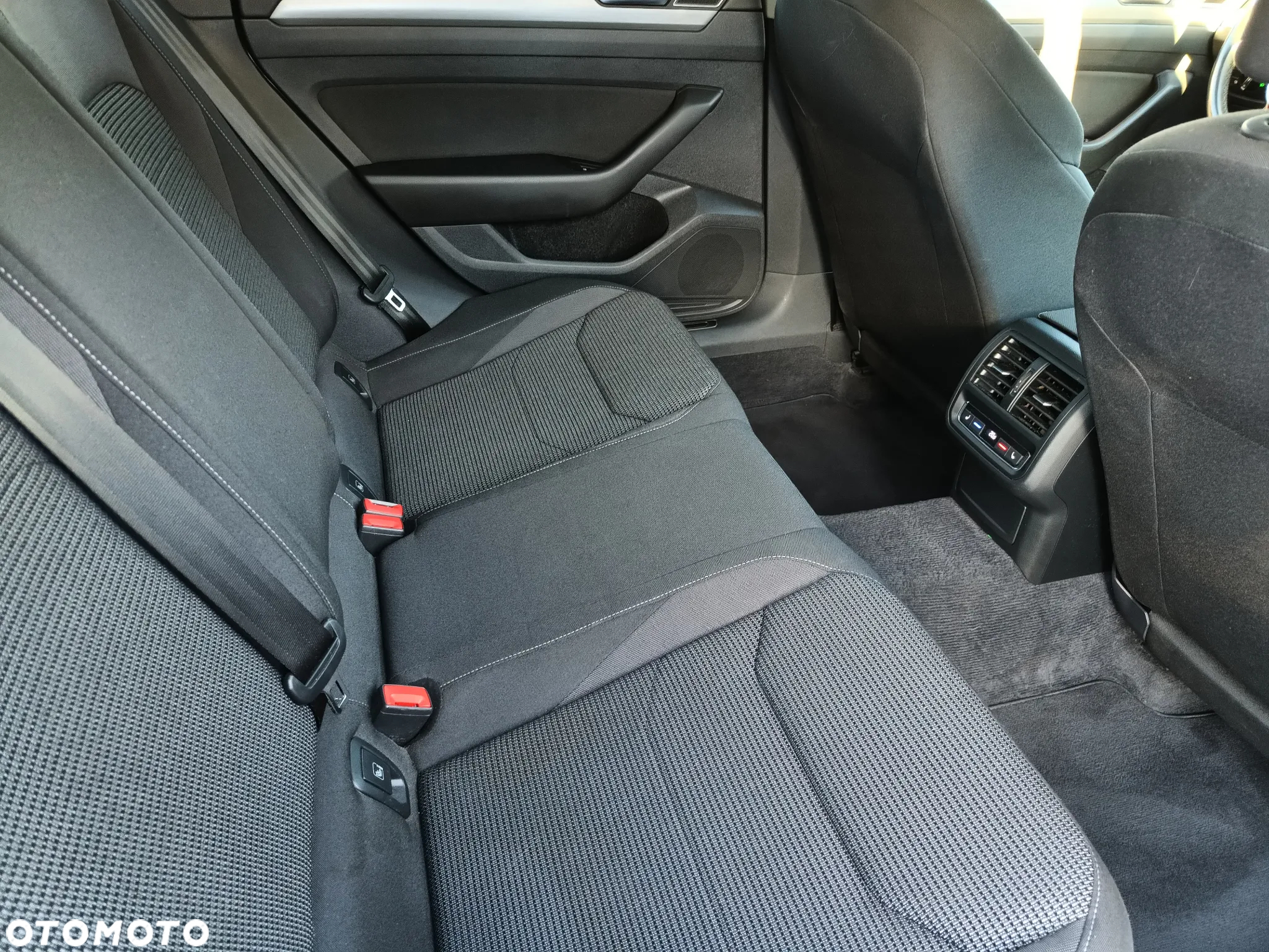 Volkswagen Arteon 2.0 TDI SCR Essence DSG - 16