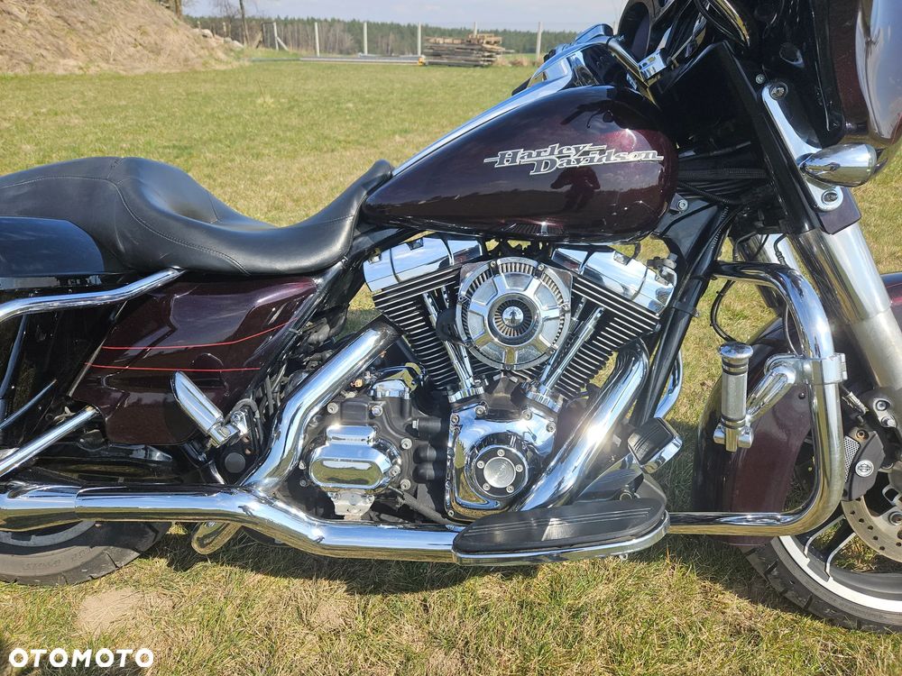 Harley-Davidson Touring Street Glide - 3