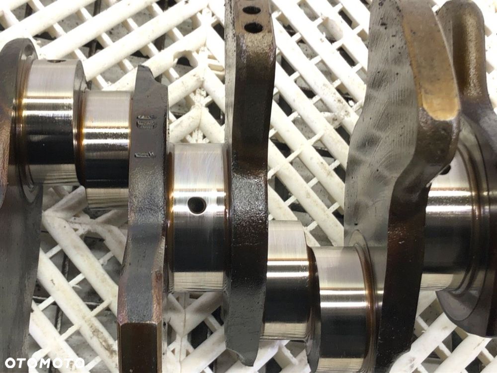 WAŁ KORBOWY - 152.00 PLN - AUDI A6 C6 (4F2) 2004 - 2011 2.4 130 kW [177 KM] benzyna 2004 - 2008 - 3