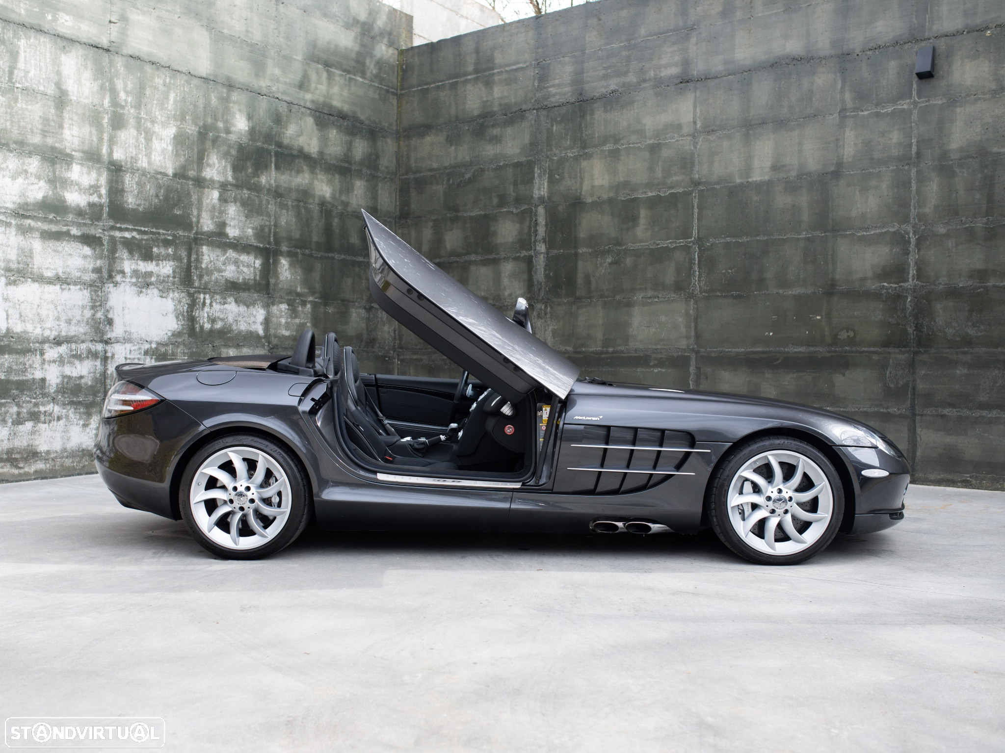 Mercedes-Benz SLR McLaren Roadster - 54