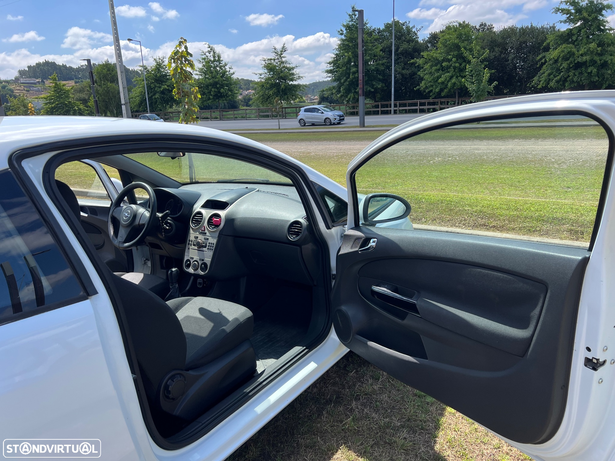 Opel Corsa - 8