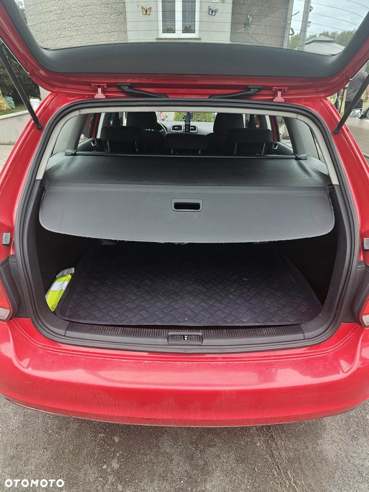 Volkswagen Golf - 8