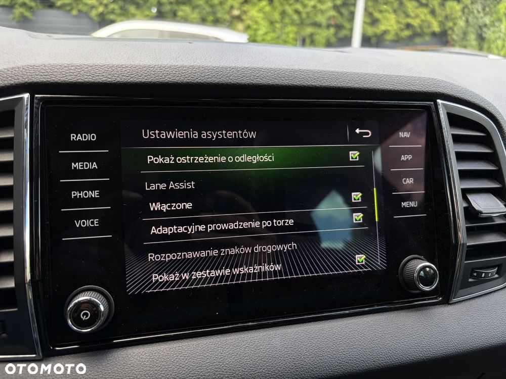 Skoda Karoq 1.5 TSI ACT 4x2 Ambition DSG - 32