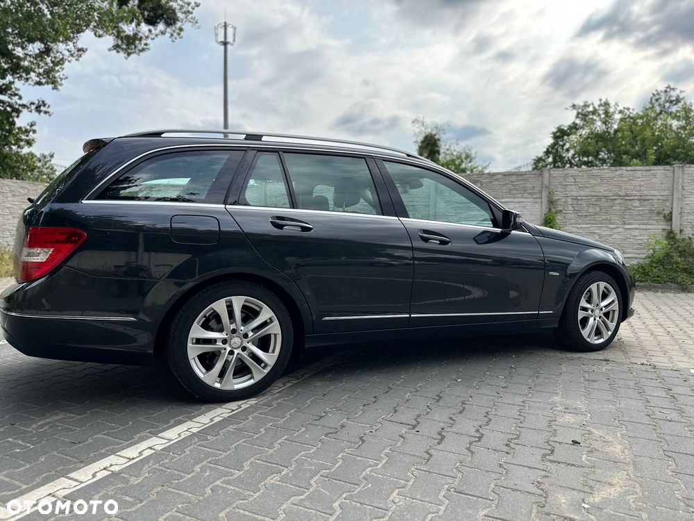 Mercedes-Benz Klasa C 220 CDI BlueEff Avantgarde - 5