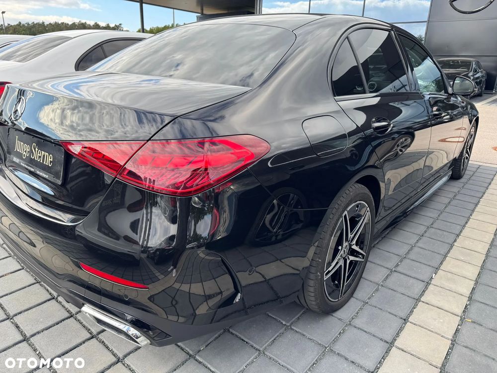 Mercedes-Benz Klasa C 300 d 9G-TRONIC AMG Line - 13