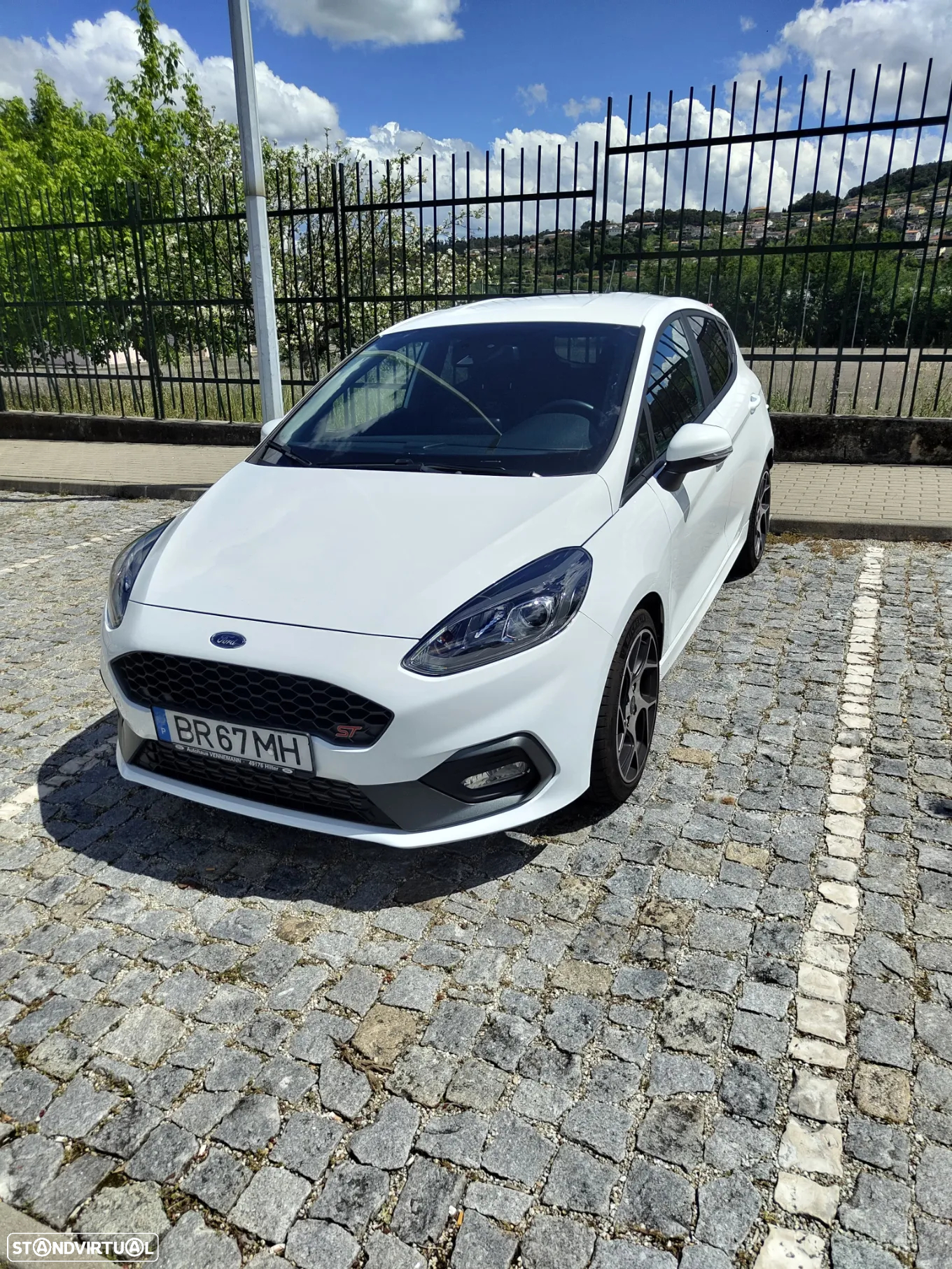 Ford Fiesta 1.5 EcoBoost S&S ST - 11