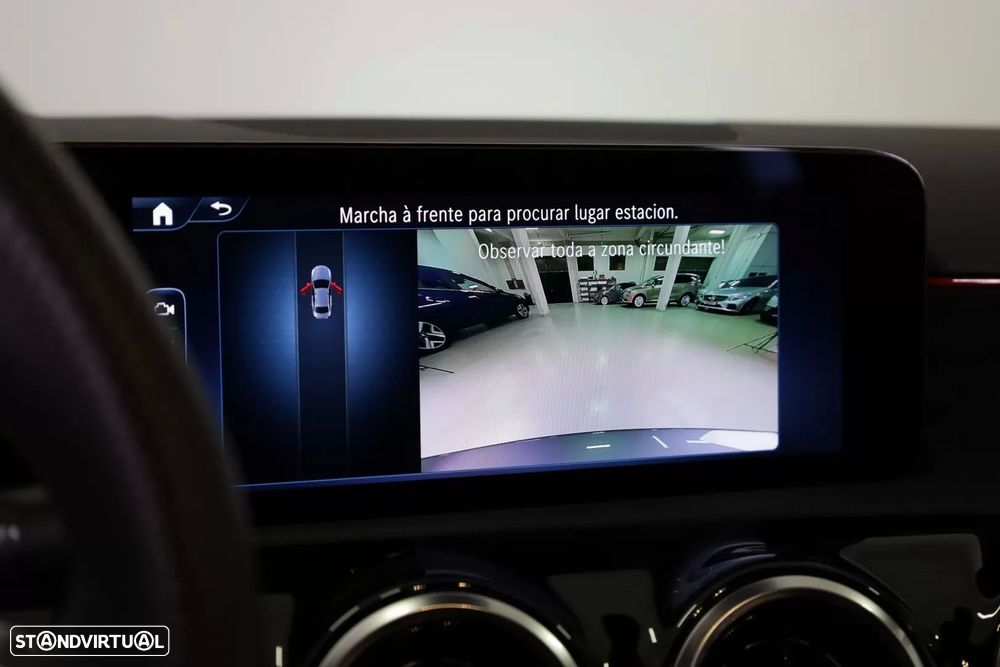 Mercedes-Benz A 180 Limousine d AMG Line Aut. - 42