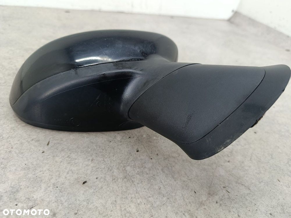LUSTERKO PRAWE FIAT GRANDE PUNTO 891/B - 2