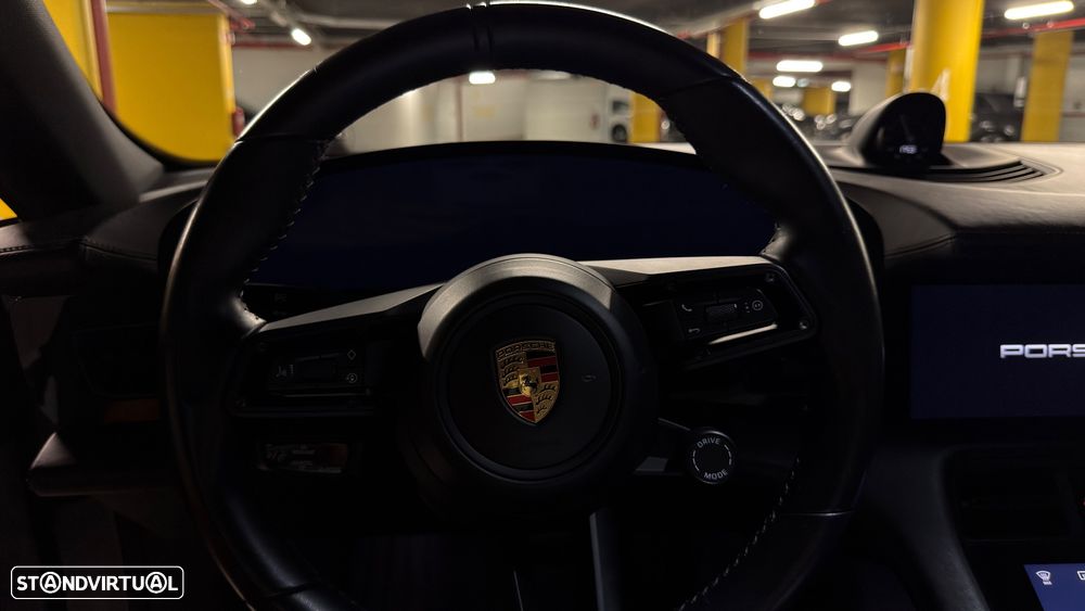 Porsche Taycan 4S - 9