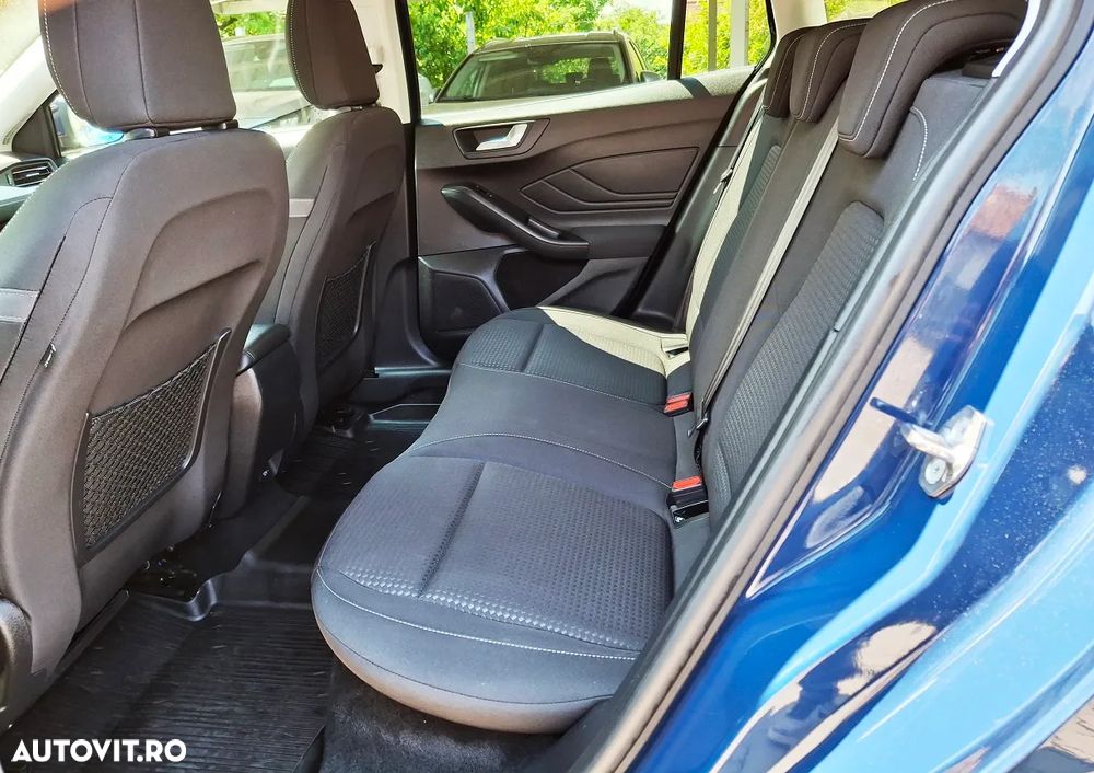 Ford Focus 1.5 EcoBlue Connected - 9