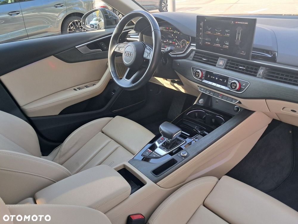Audi A4 Limousine - 30