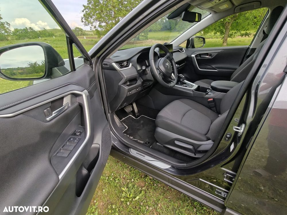 Toyota RAV4 - 4