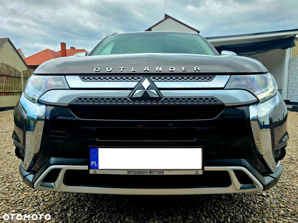 Mitsubishi Outlander 2.0 Instyle + 4WD CVT - 14