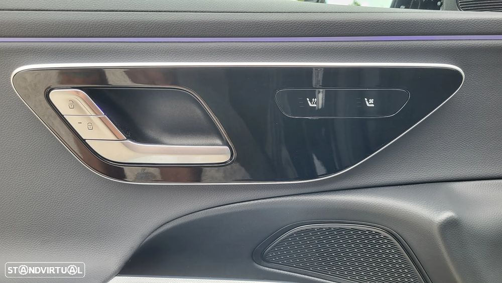 Mercedes-Benz E 300 e - 23