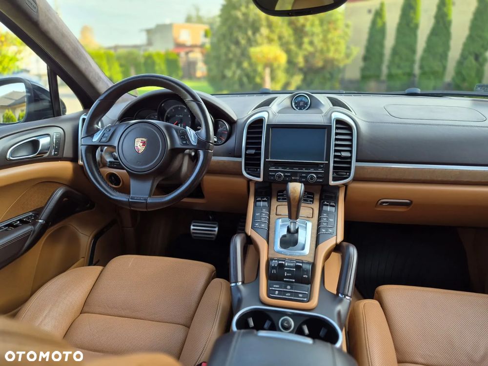 Porsche Cayenne - 20