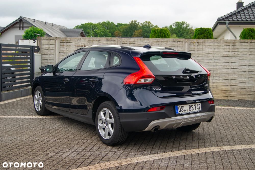 Volvo V40 Cross Country D3 Geartronic Momentum - 11