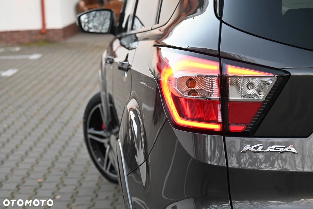 Ford Kuga 1.5 EcoBoost FWD ST-Line ASS GPF - 19