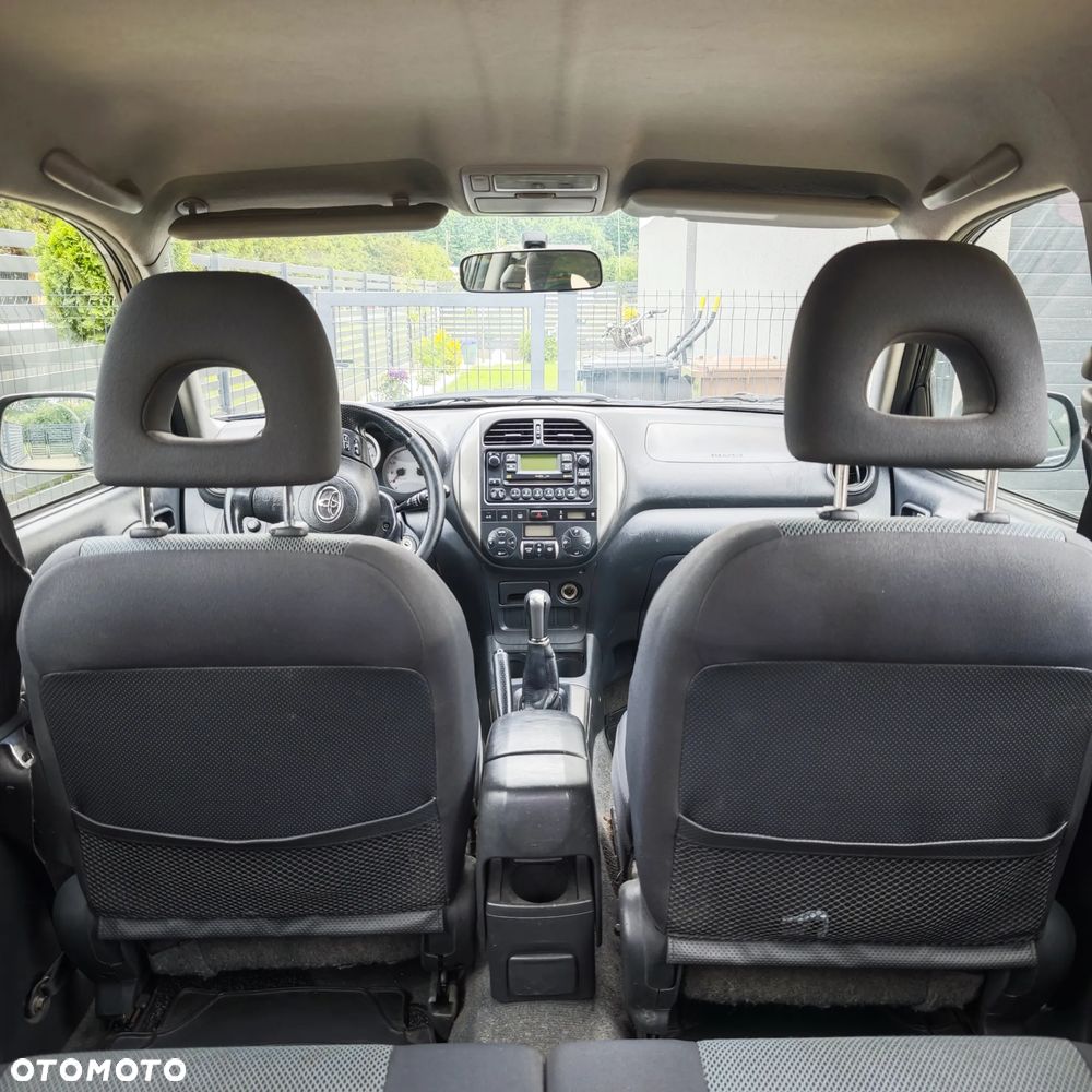 Toyota RAV4 2.0 D-4D 4x4 - 12