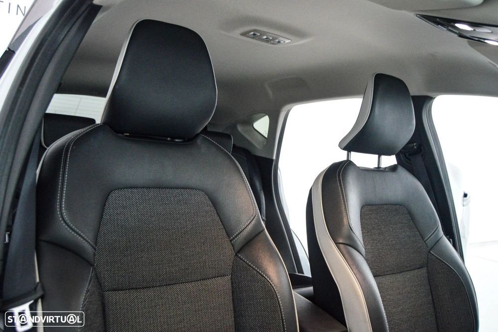 Renault Captur 1.0 TCe Techno - 10