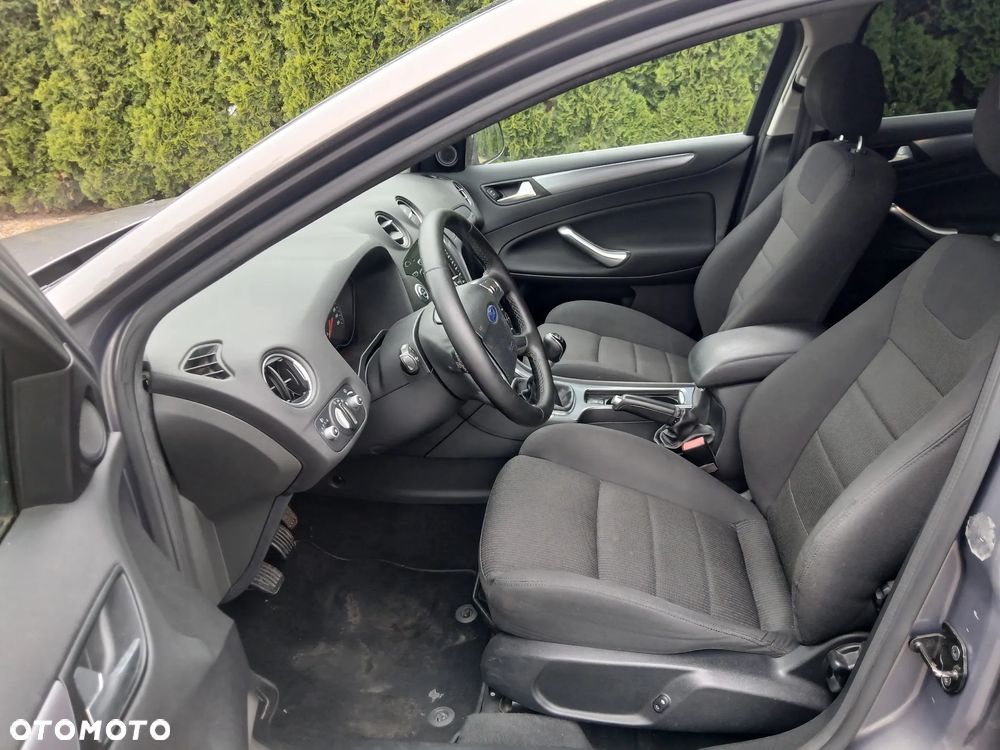 Ford Mondeo 2.2 TDCi Titanium - 18