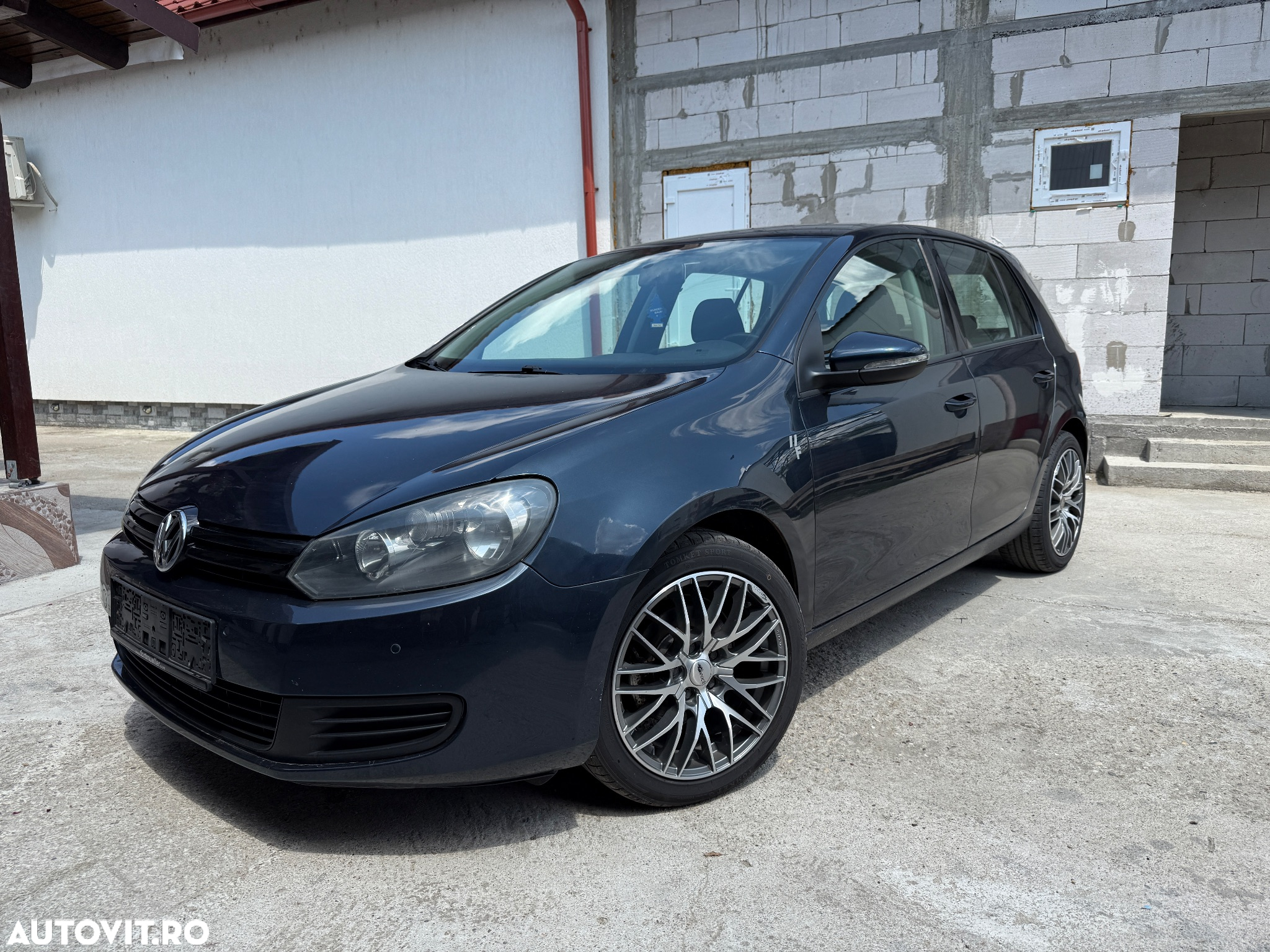 Volkswagen Golf 1.6 TDI DPF Trendline - 2