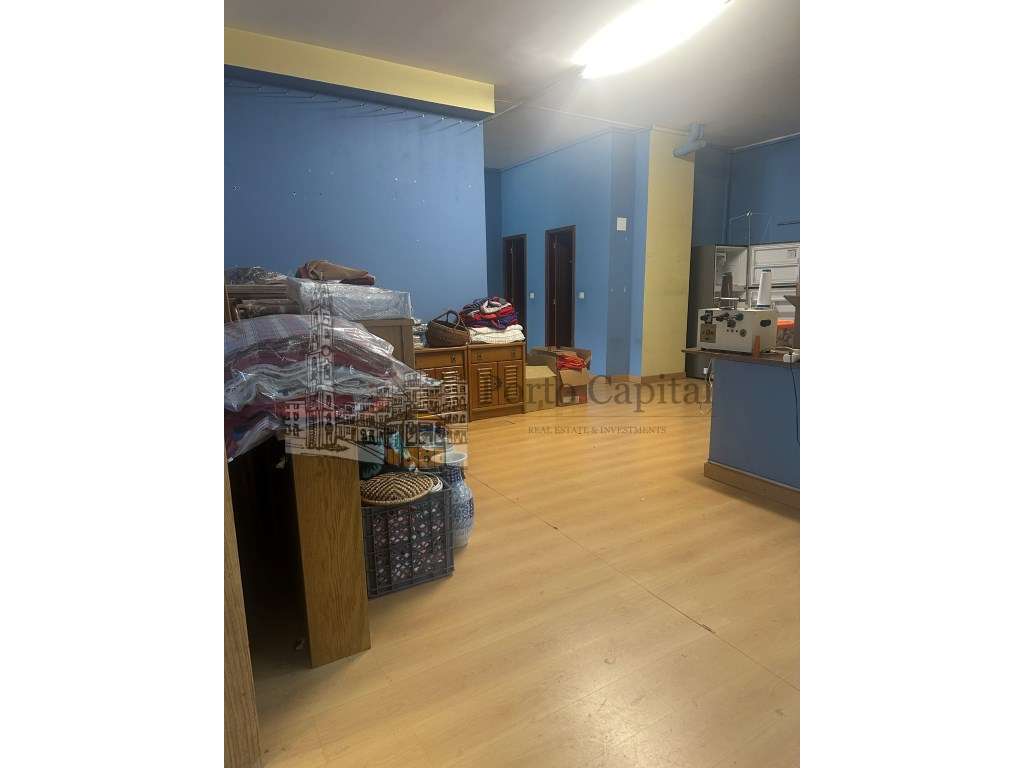 Oportunidade de Investimento ,
Espaço Comercial com Licença de Res... - Grande imagem: 4/23