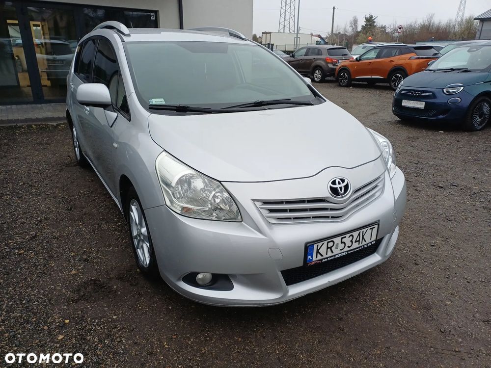 Toyota Verso 2.0 D-4D 2010 7os - 9