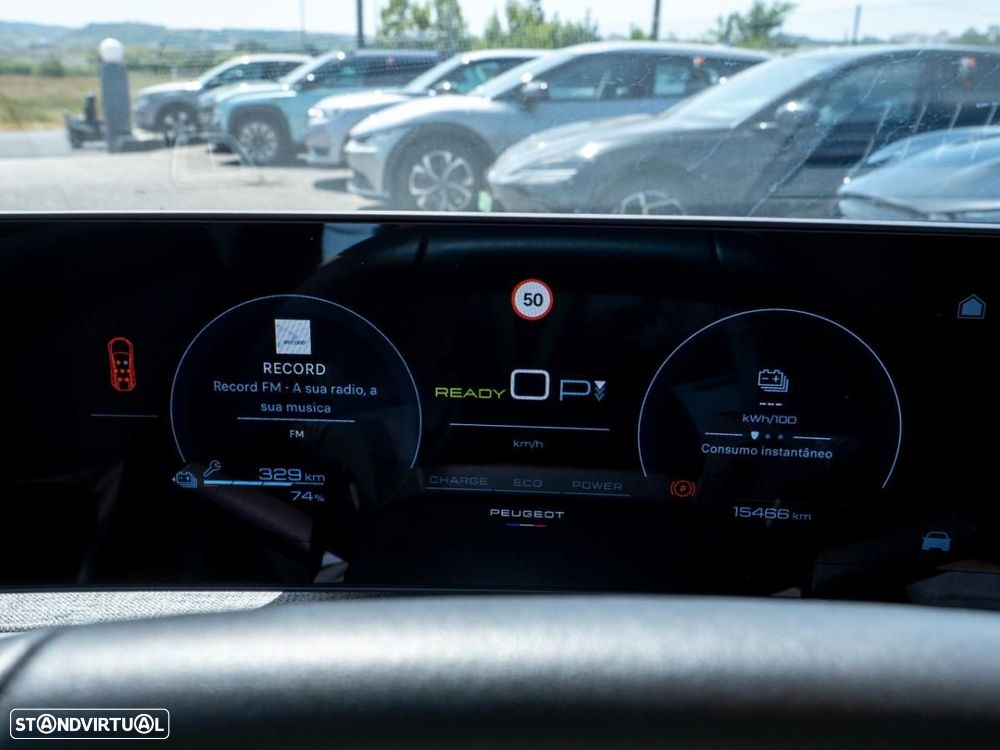 Peugeot E-5008 73 kWh Allure - 34