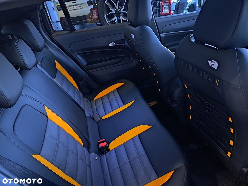 Jeep Avenger 1.2 T3 mHEV The North Face 4xe eDCT6 - 16