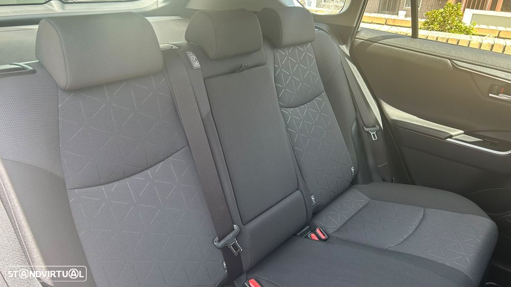 Toyota RAV4 2.5 HDF Comfort - 9