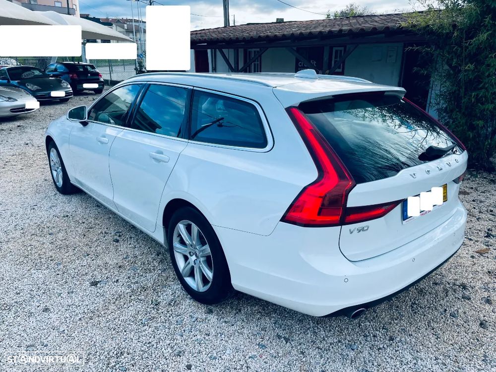 Volvo V90 2.0 D4 Momentum Plus Geartronic - 3