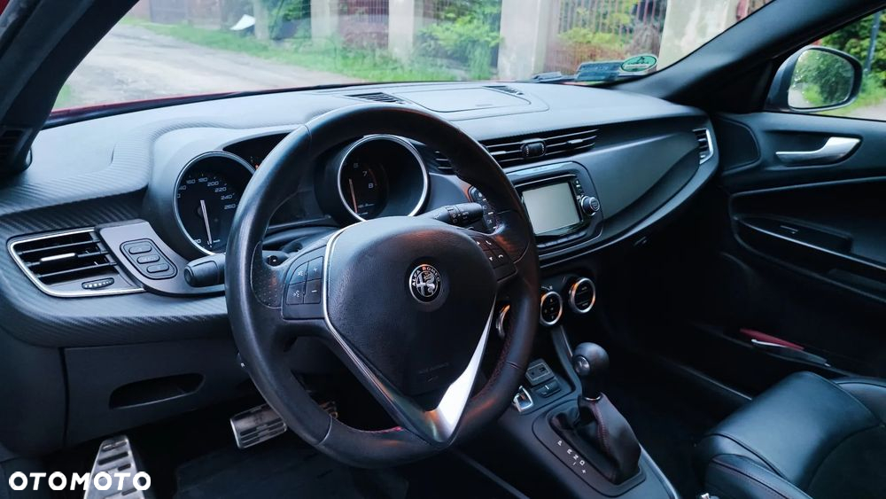 Alfa Romeo Giulietta 1750 TBi Veloce TCT - 13