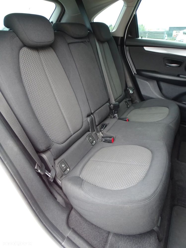 BMW Seria 2 - 17