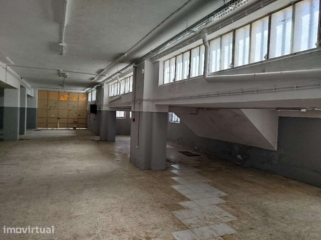 Armazém para arrendar em Paço de Arcos - Grande imagem: 5/11