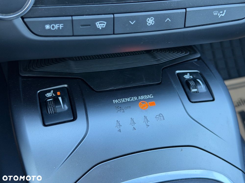 Toyota Avensis - 23