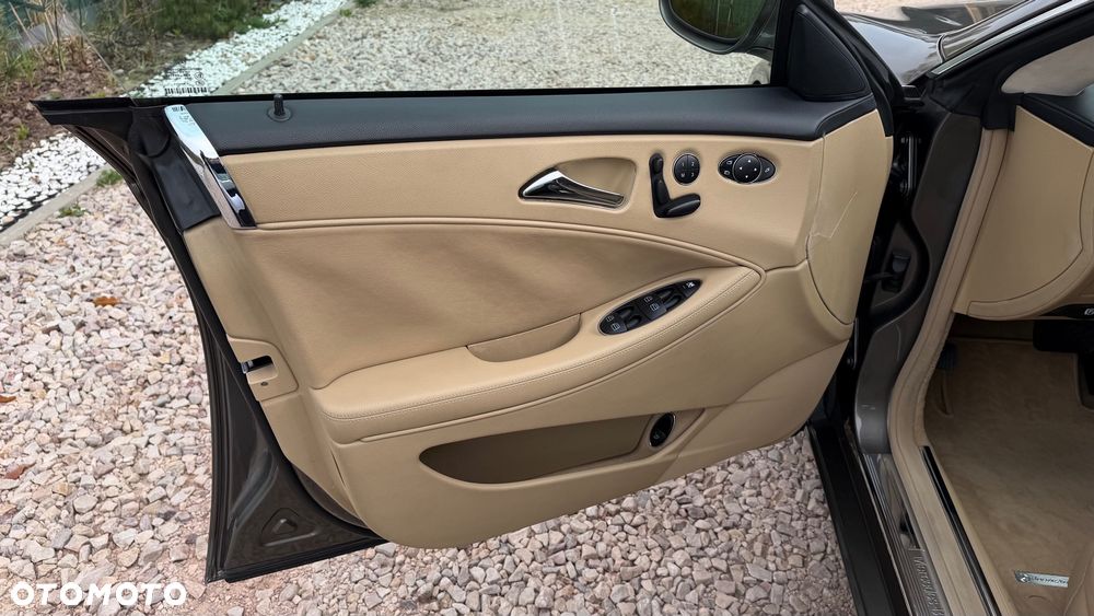 Mercedes-Benz CLS - 17