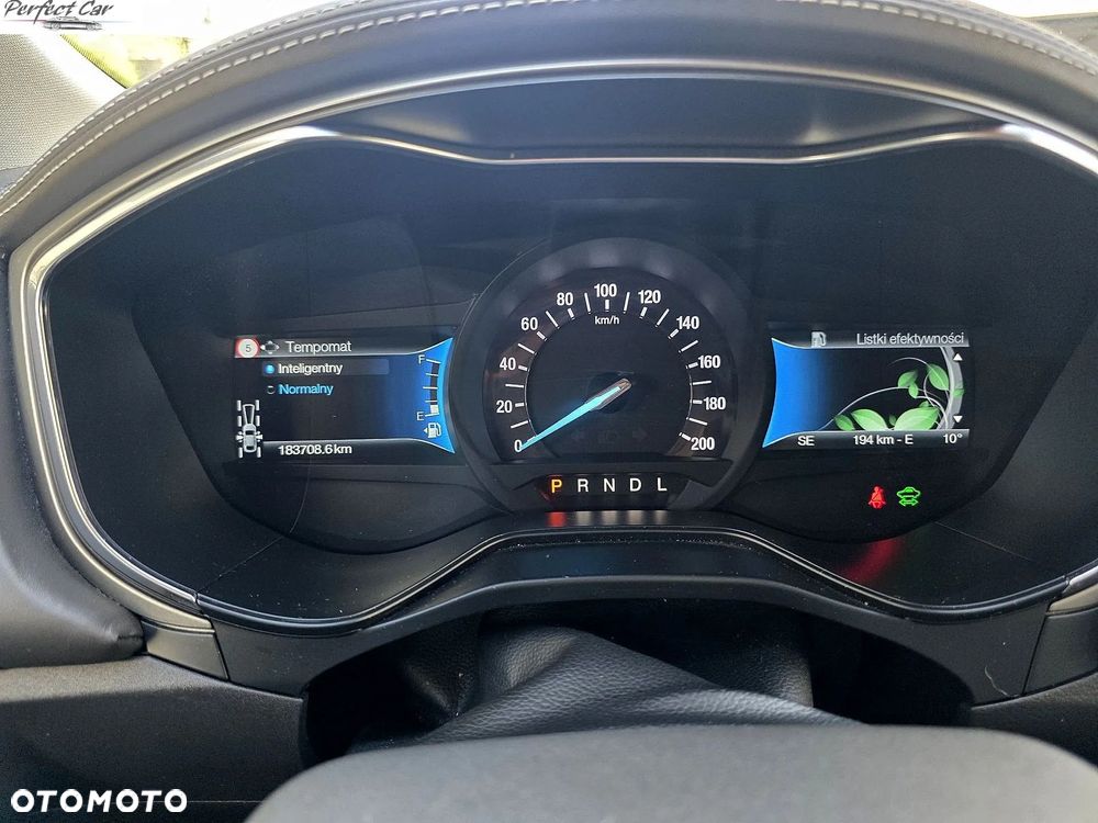 Ford Mondeo 2.0 Hybrid Vignale Plus - 29